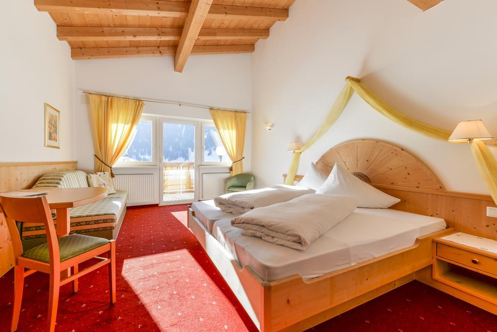 Hotel Fernblick Сан-Валентино-алла-Мута Экстерьер фото