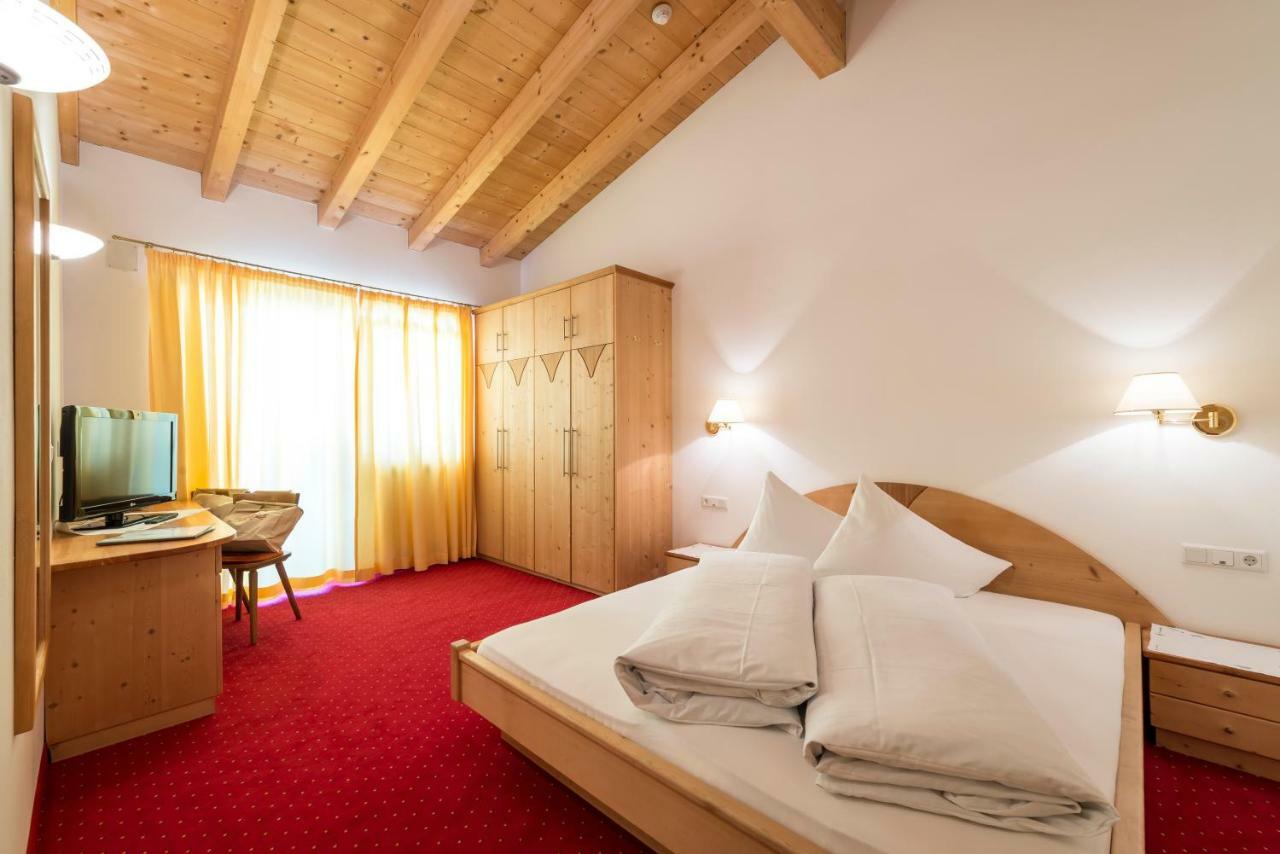 Hotel Fernblick Сан-Валентино-алла-Мута Экстерьер фото
